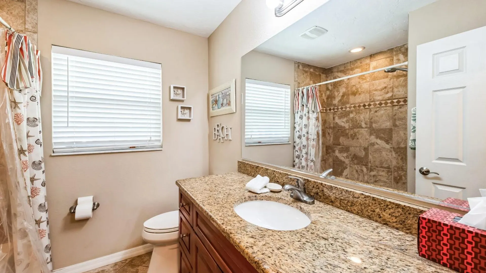 Comfy With Heated Pool Near Siesta Key Holiday home Sarasota