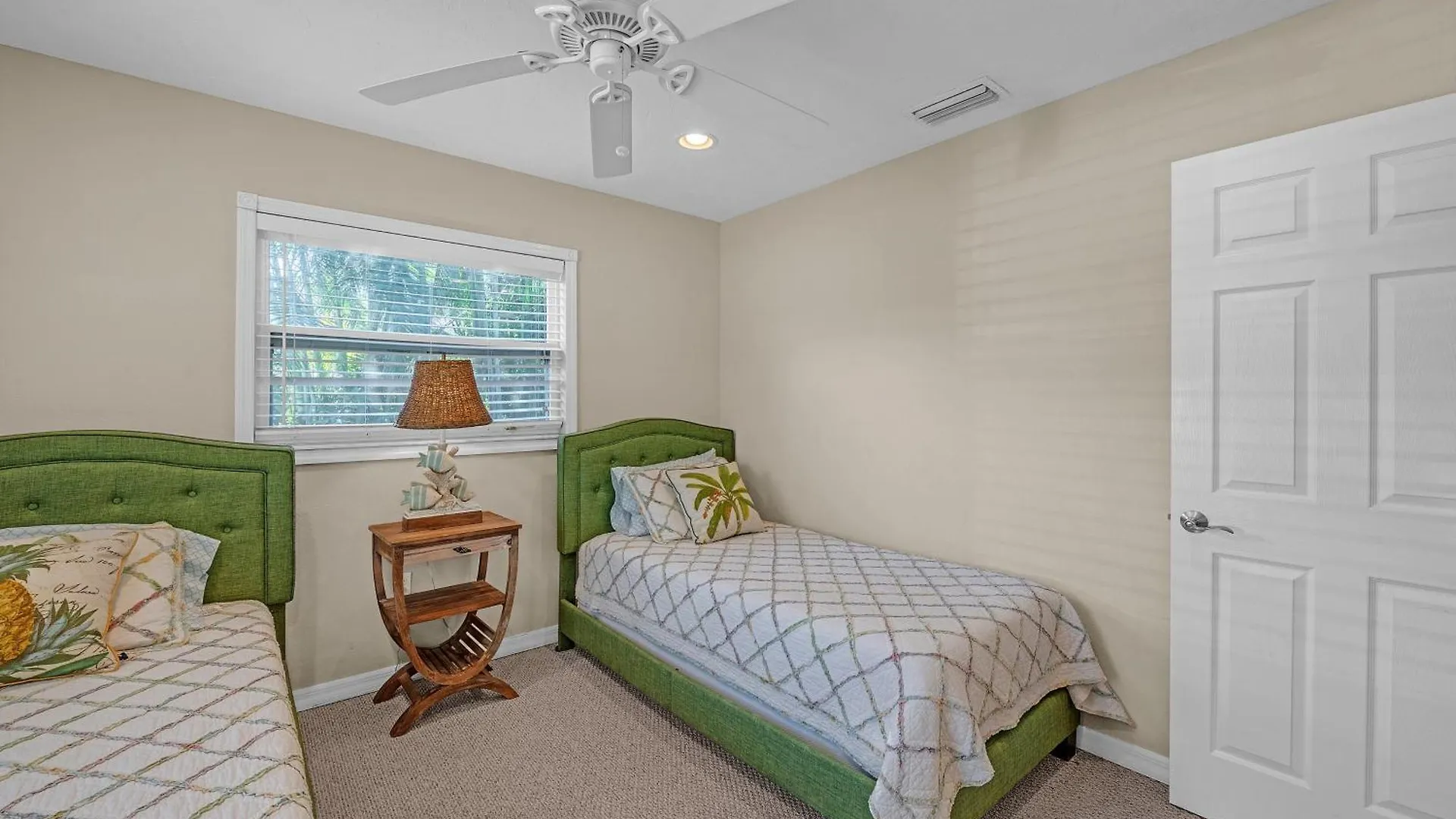 Comfy With Heated Pool Near Siesta Key *