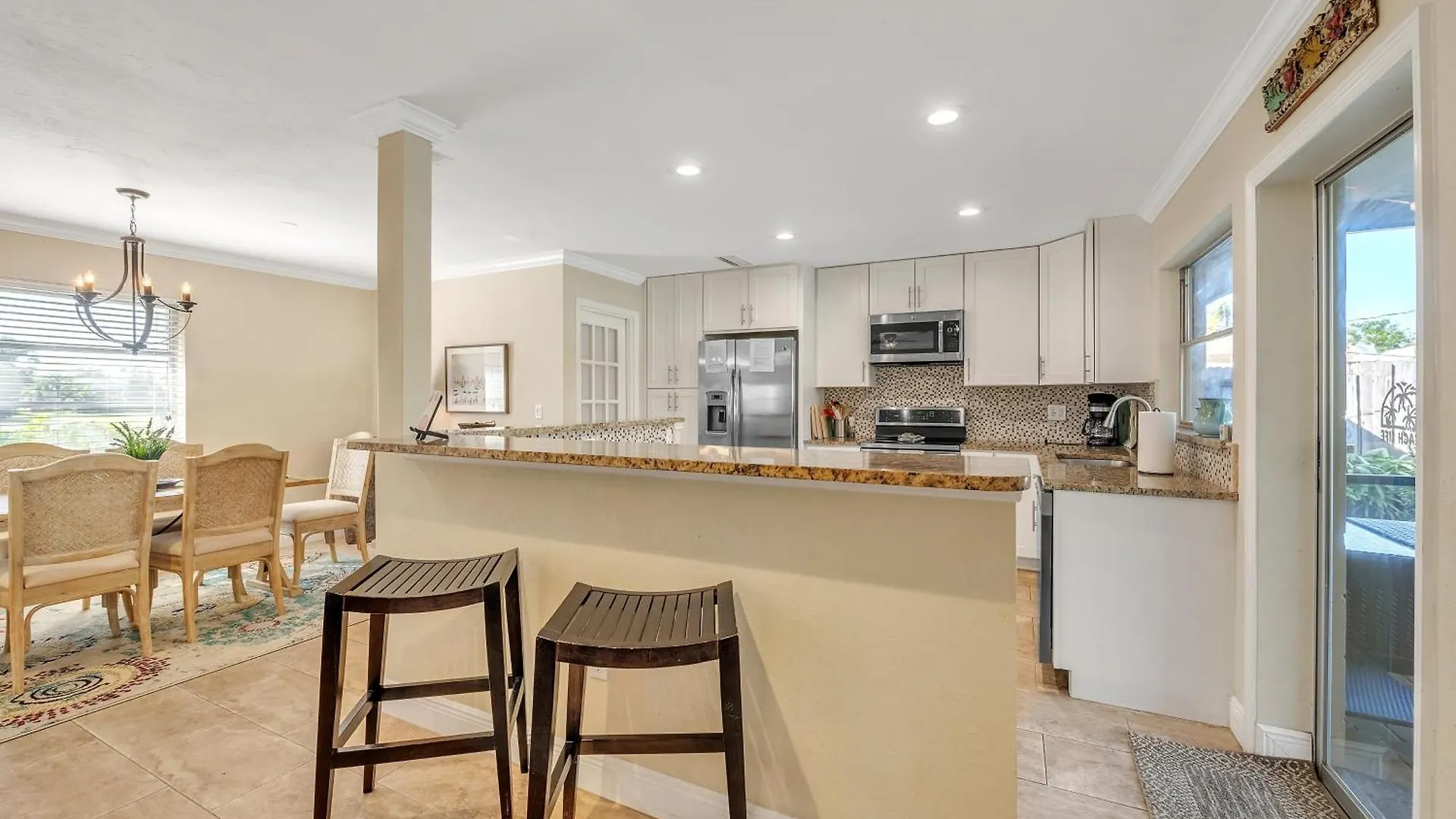 Beautiful Pool Near Siesta Key Holiday home *