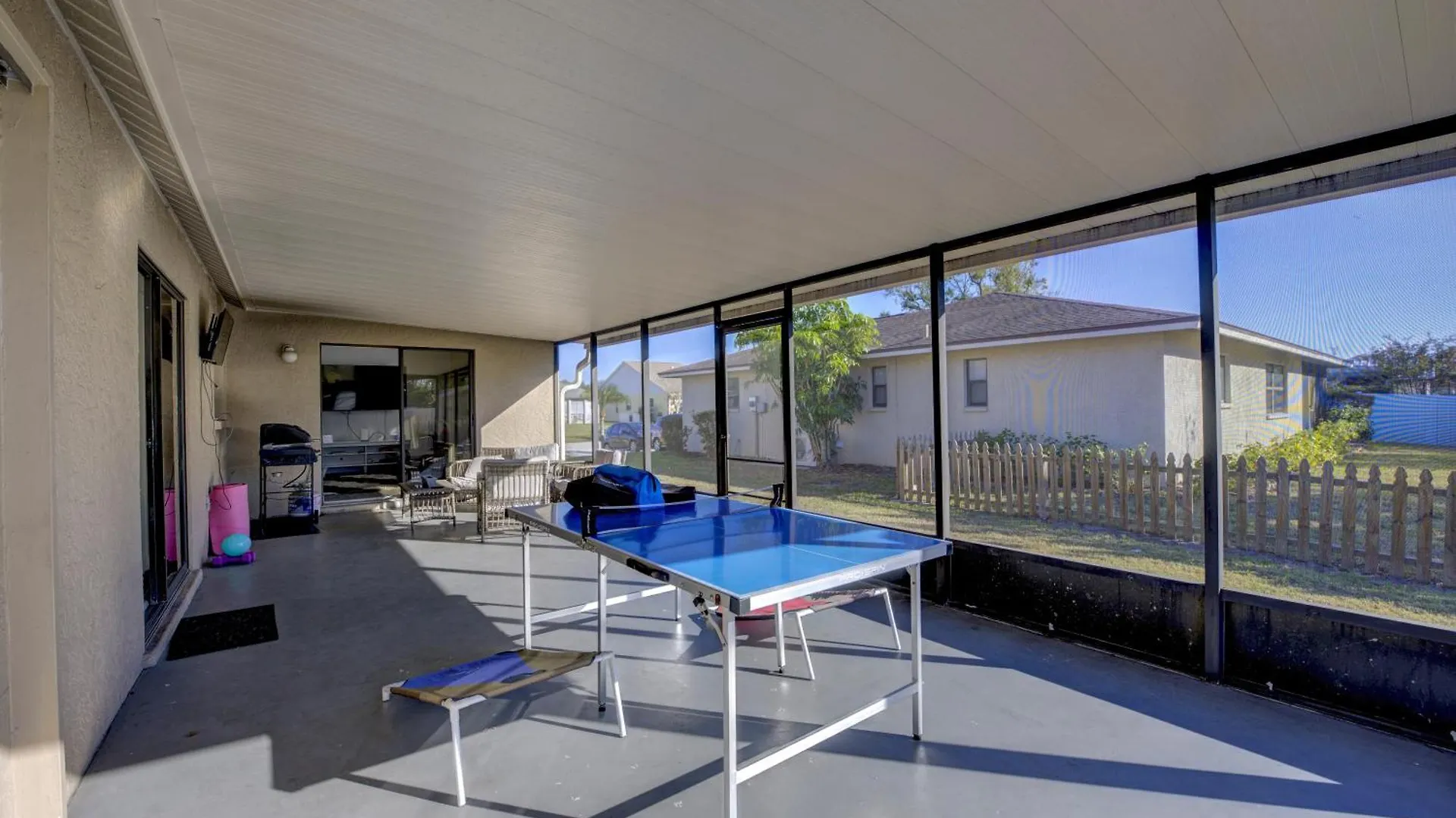 Pingpong Tablekingparkingsmart Tv4 Tvsbbq Holiday home