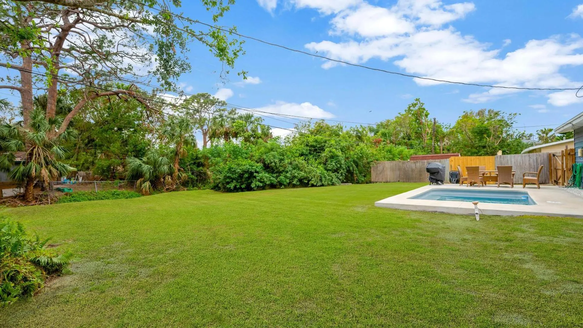 度假居 Remodel House With Heated Pool, Patio And Gas Grill! 萨拉索塔
