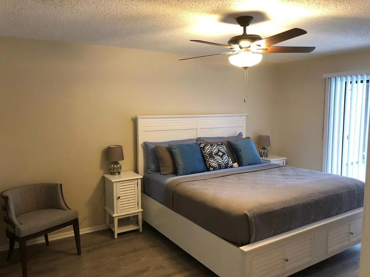 Holiday home Spacious 2bedroom - 2bathroom House - 5 Min To Siesta Key With Heated Pool