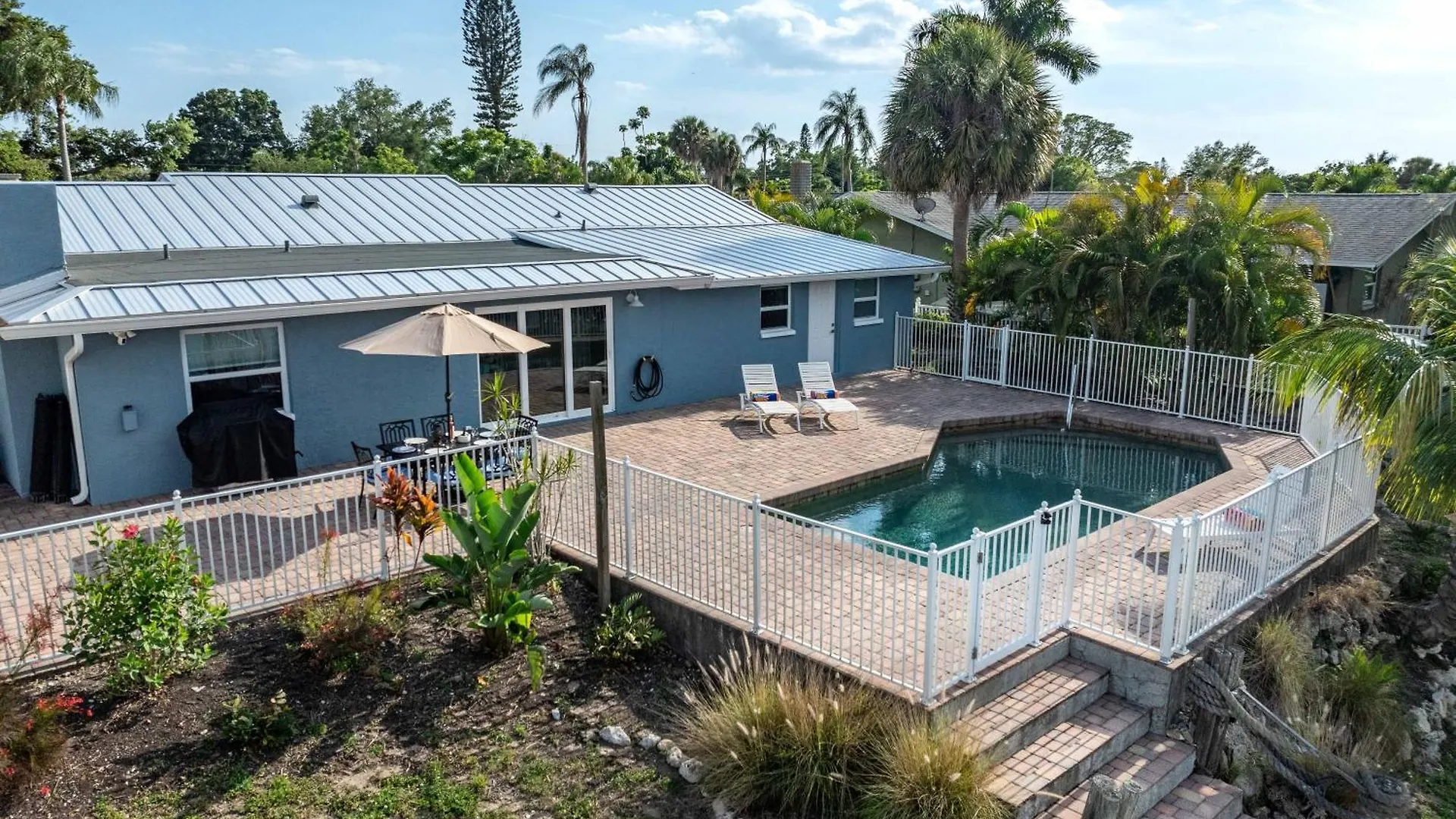 3 Bed, 3 Bath, Pool With Boat Dock Villa *