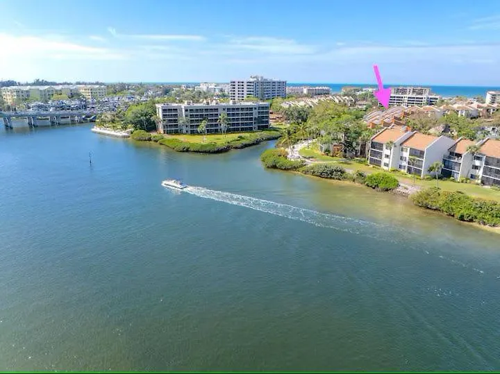 Holiday home Charming 2br Lagoon-view Steps To Siesta Key