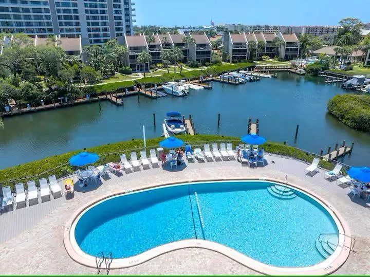 Charming 2br Lagoon-view Steps To Siesta Key Holiday home *