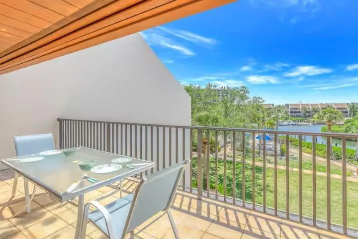 Holiday home Charming 2br Lagoon-view Steps To Siesta Key Sarasota