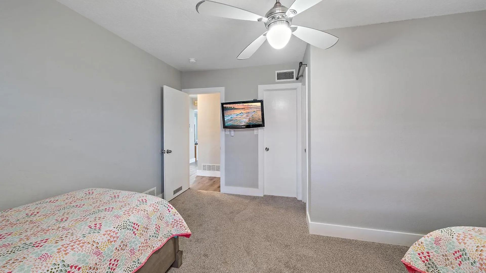Siesta Key Private Retreat -screened Pool Haven *
