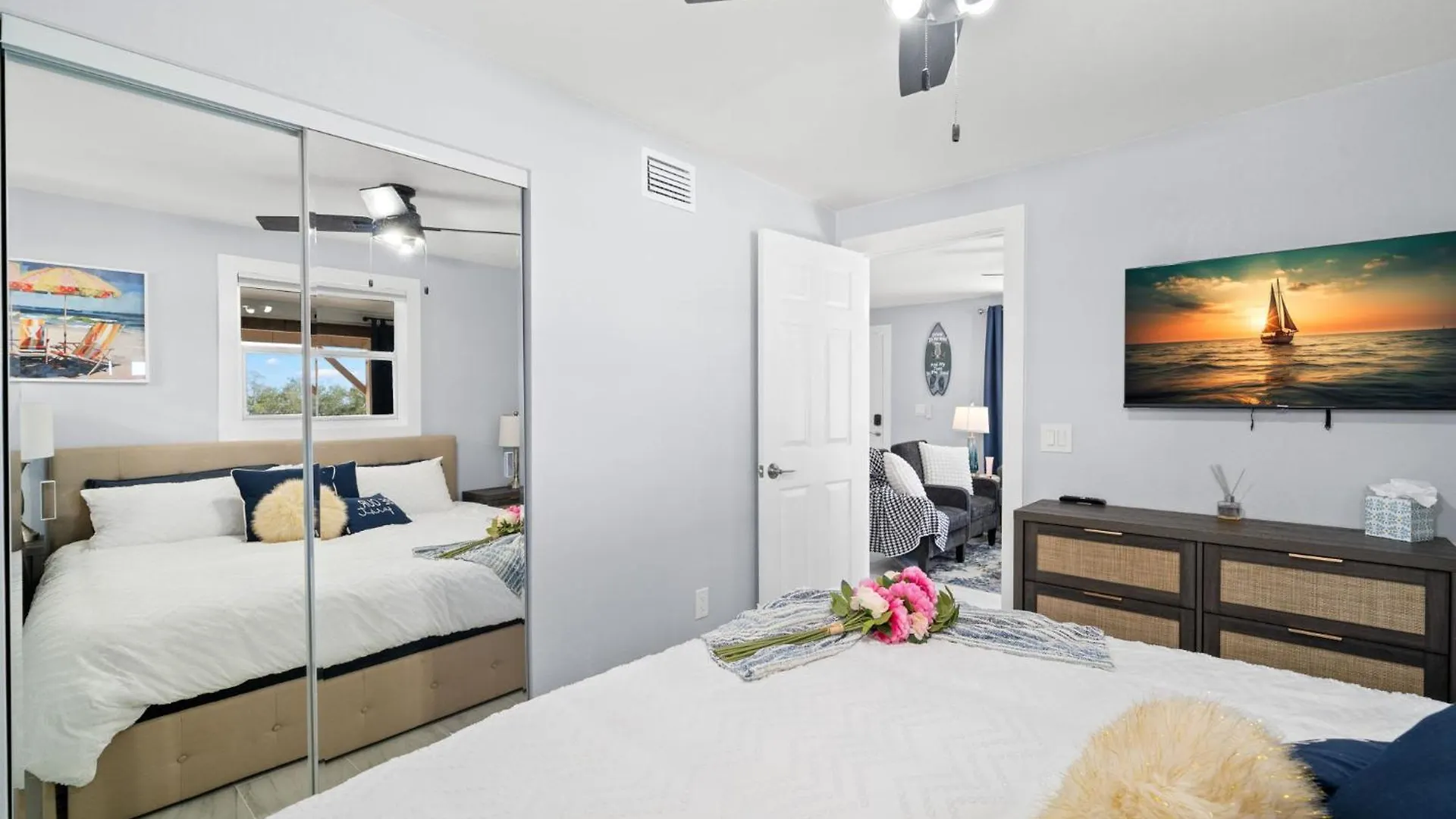 Manatee Key-waterfront Minutes To Turtle Apartment Sarasota