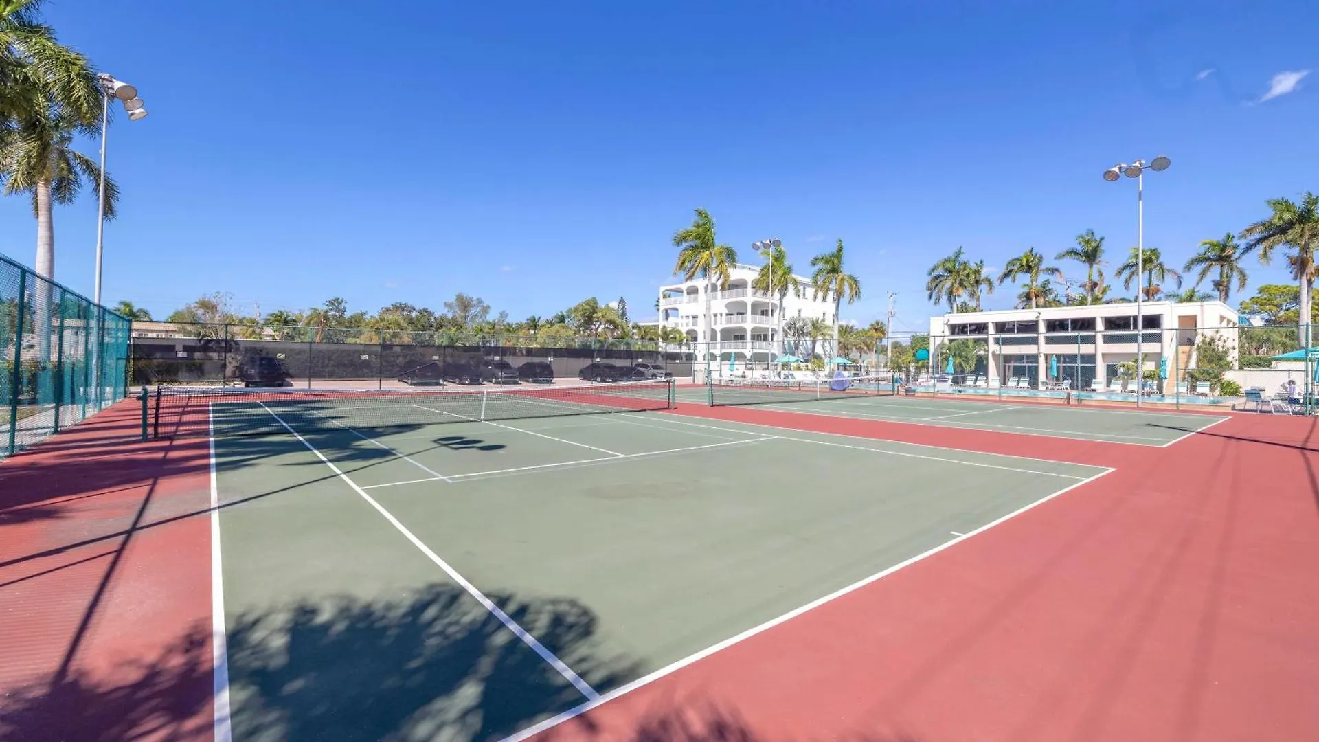 2br- 359pbc * Sarasota