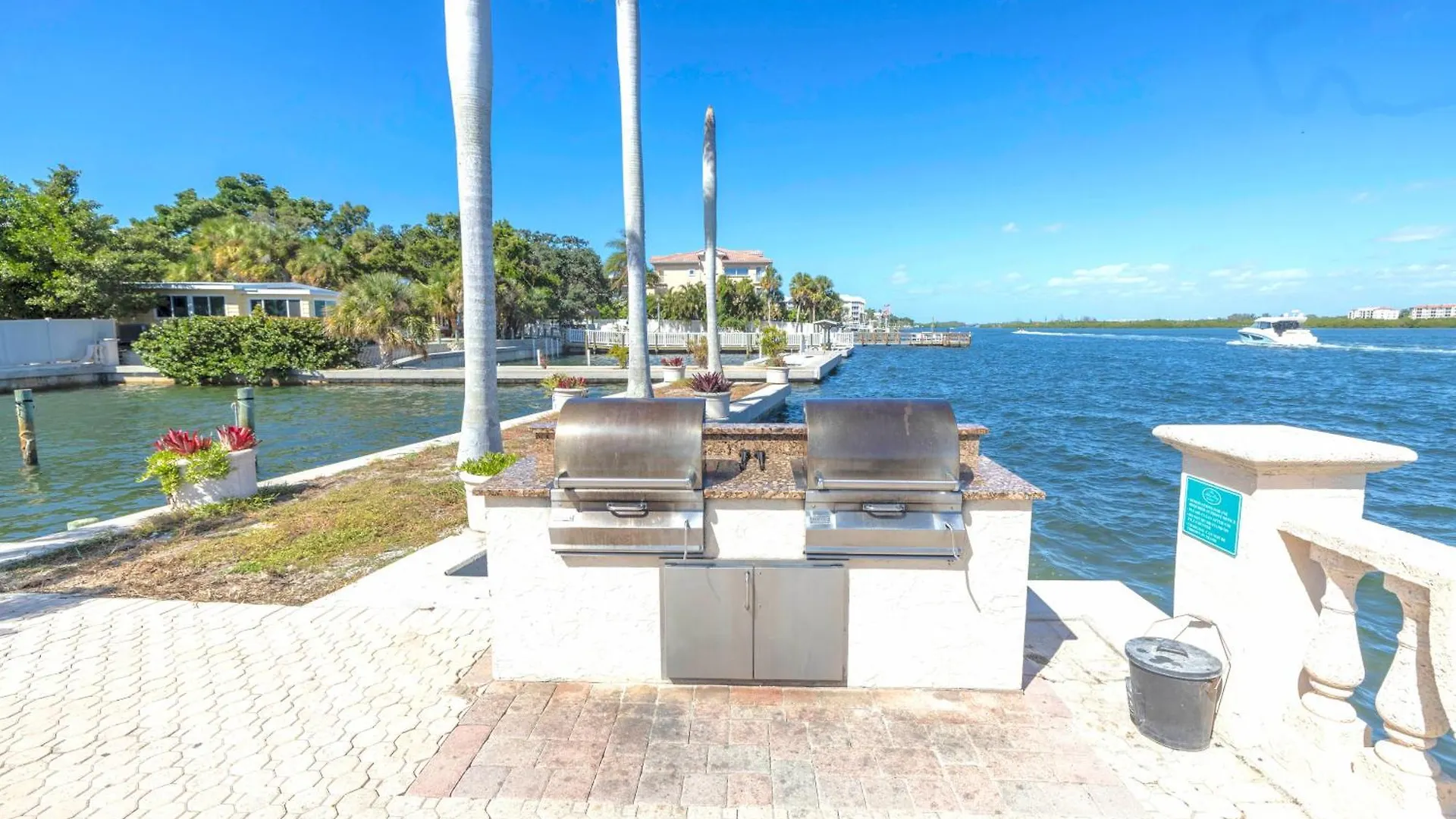 Holiday home 2br- 359pbc