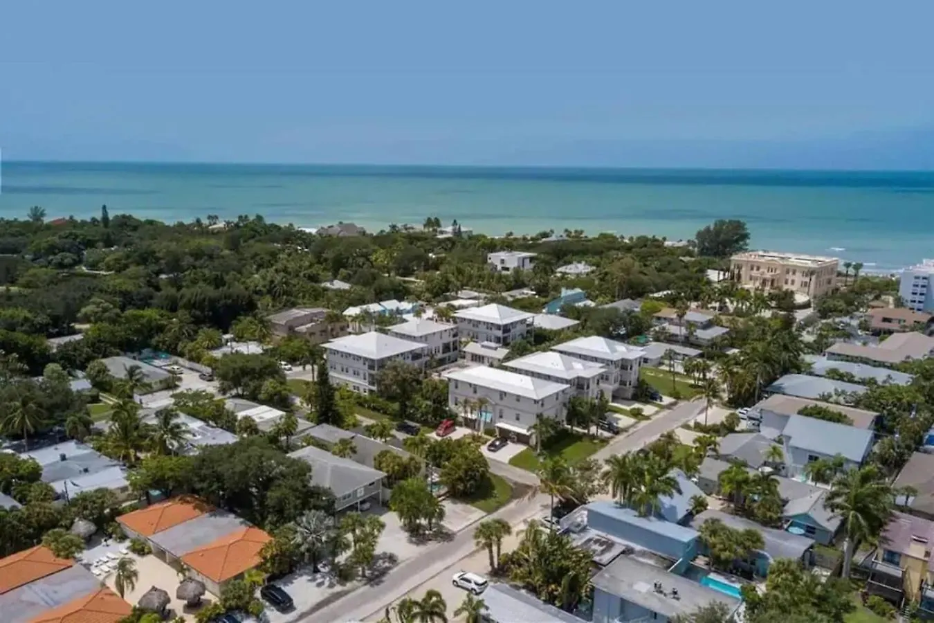 Holiday home Pvt In Shared Near *