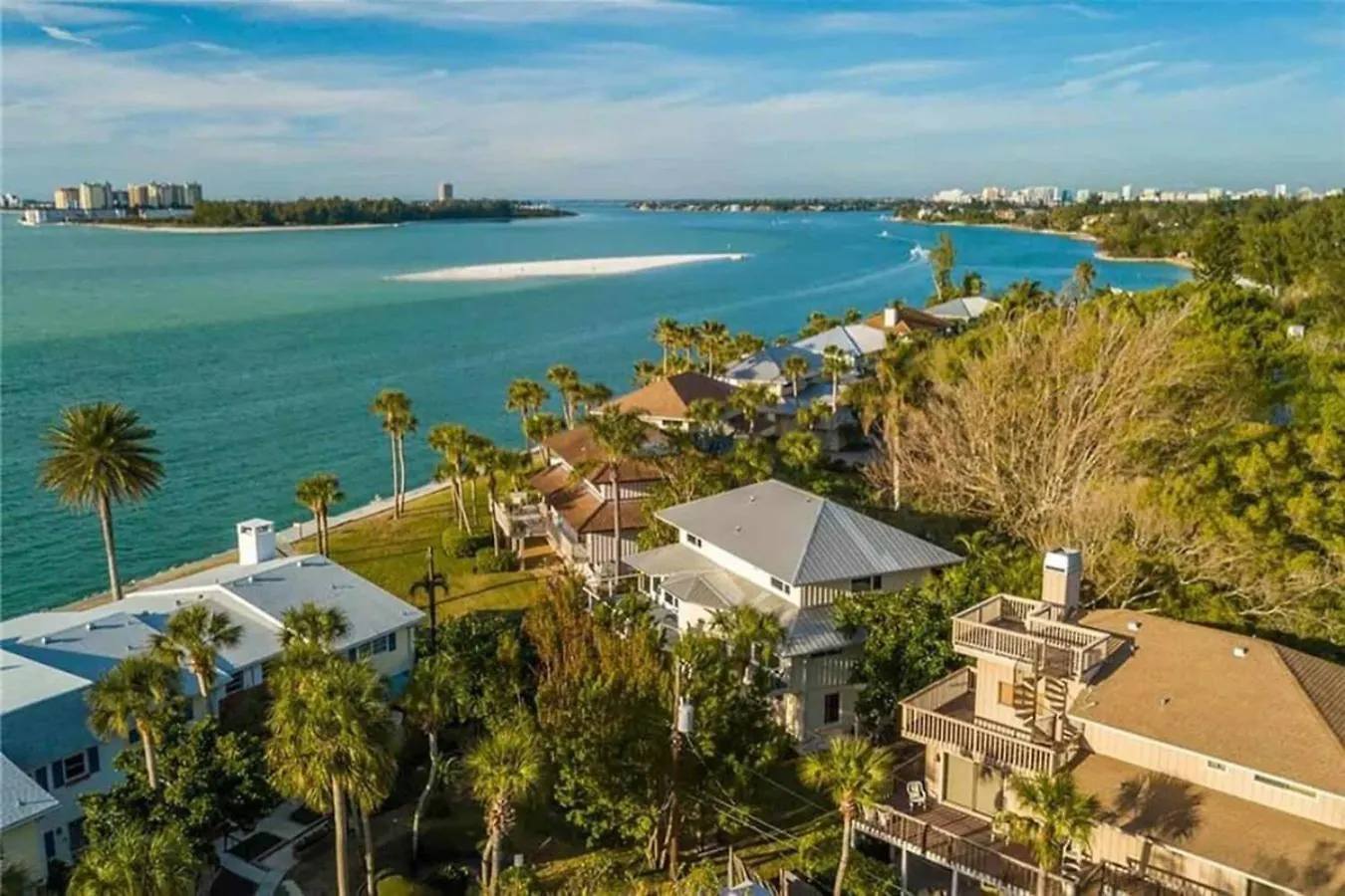 Pvt In Shared Near Sarasota