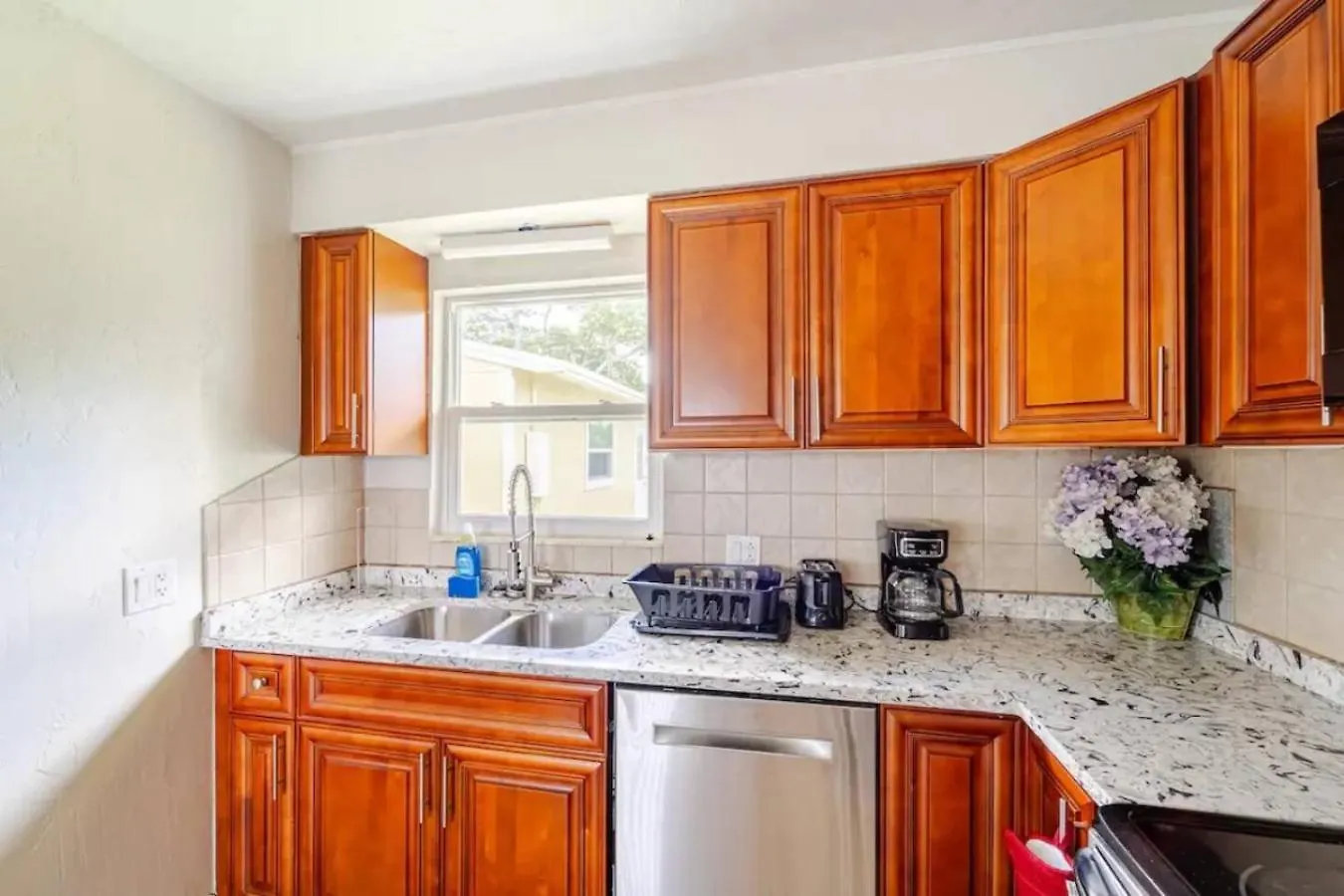 Pvt In Shared Near Sarasota