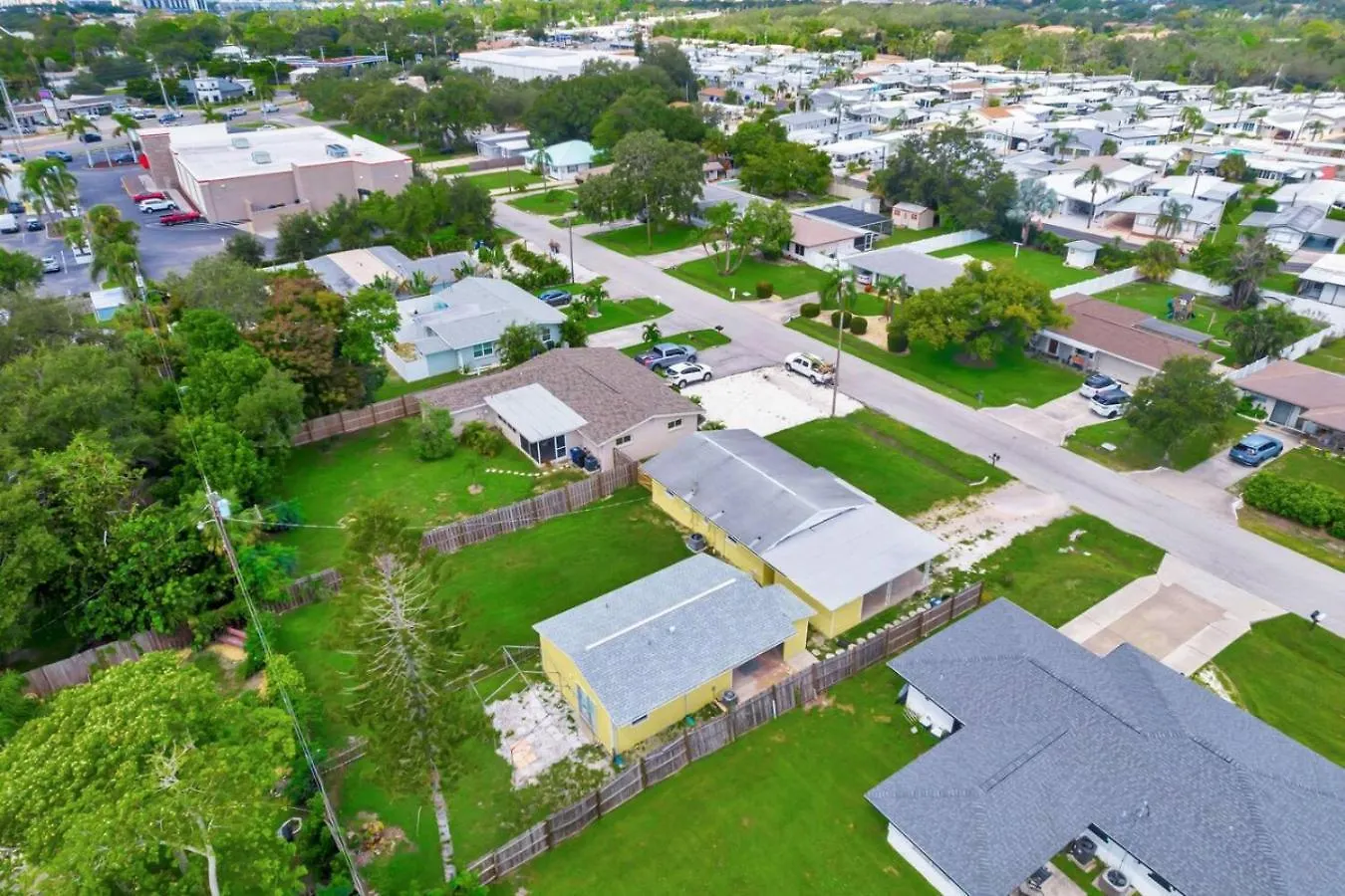 Quiet Walk To Siesta Key Relax Or Work * Sarasota