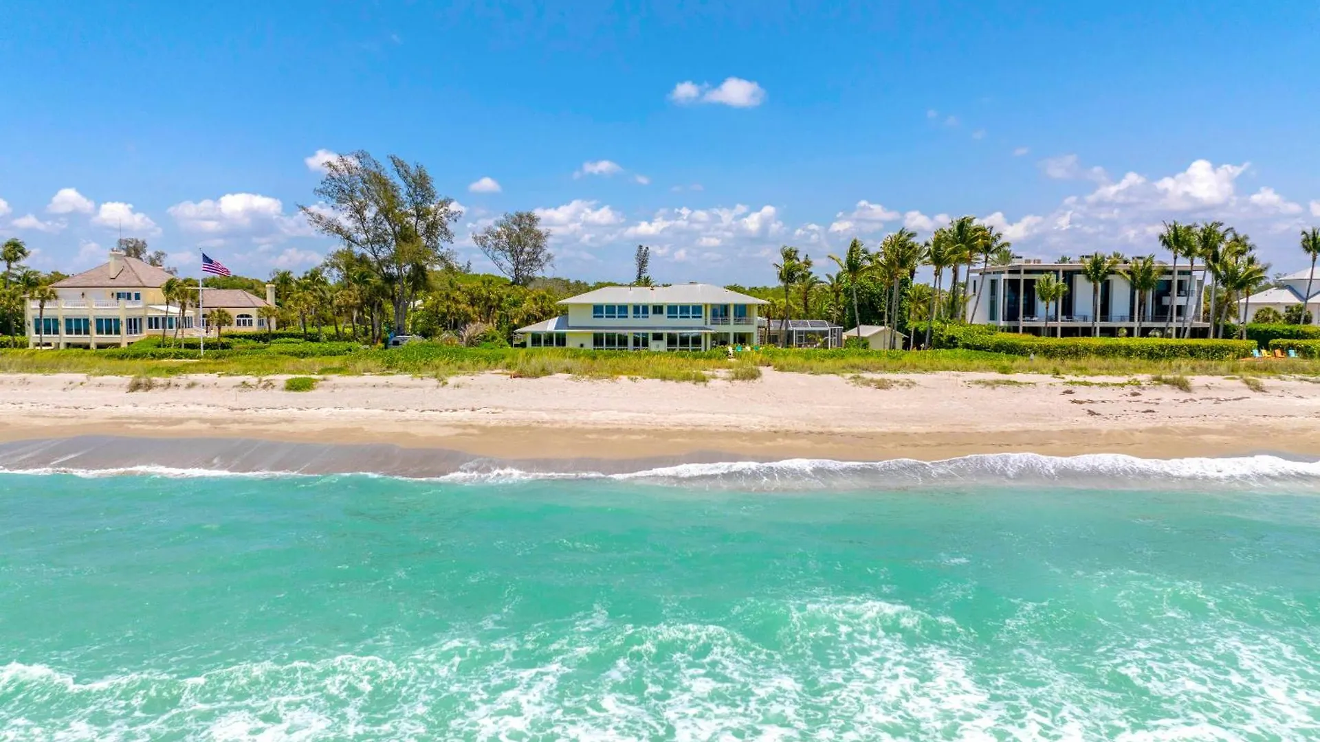 5br - 8230 Sanderling Rd *