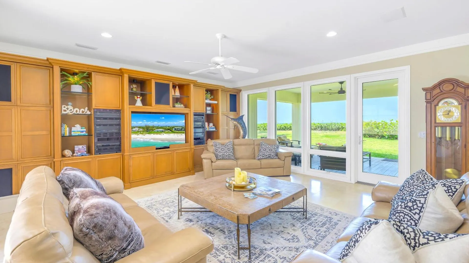 5br - 8230 Sanderling Rd