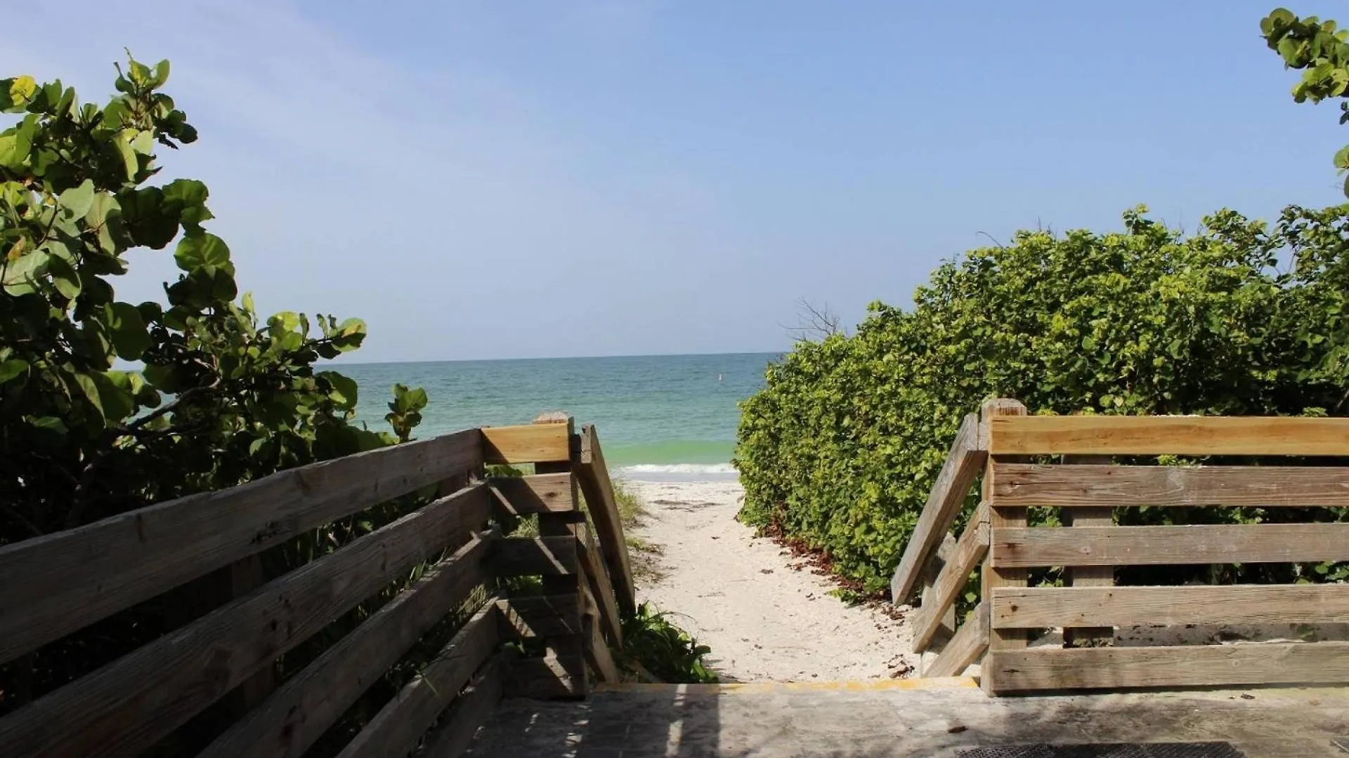 Kingston Arms Modern 1br On Lido Key