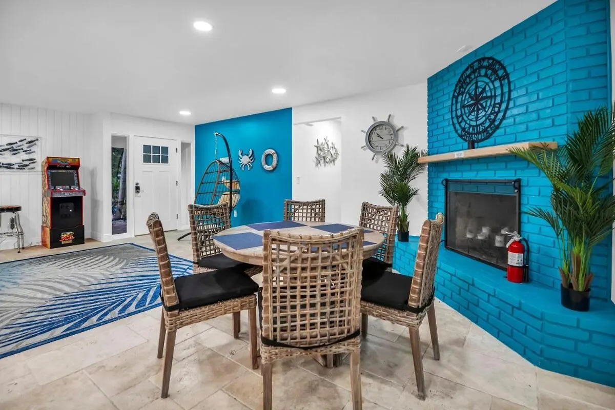 Adventure At Siesta Key & Sandbar Escape Villa *