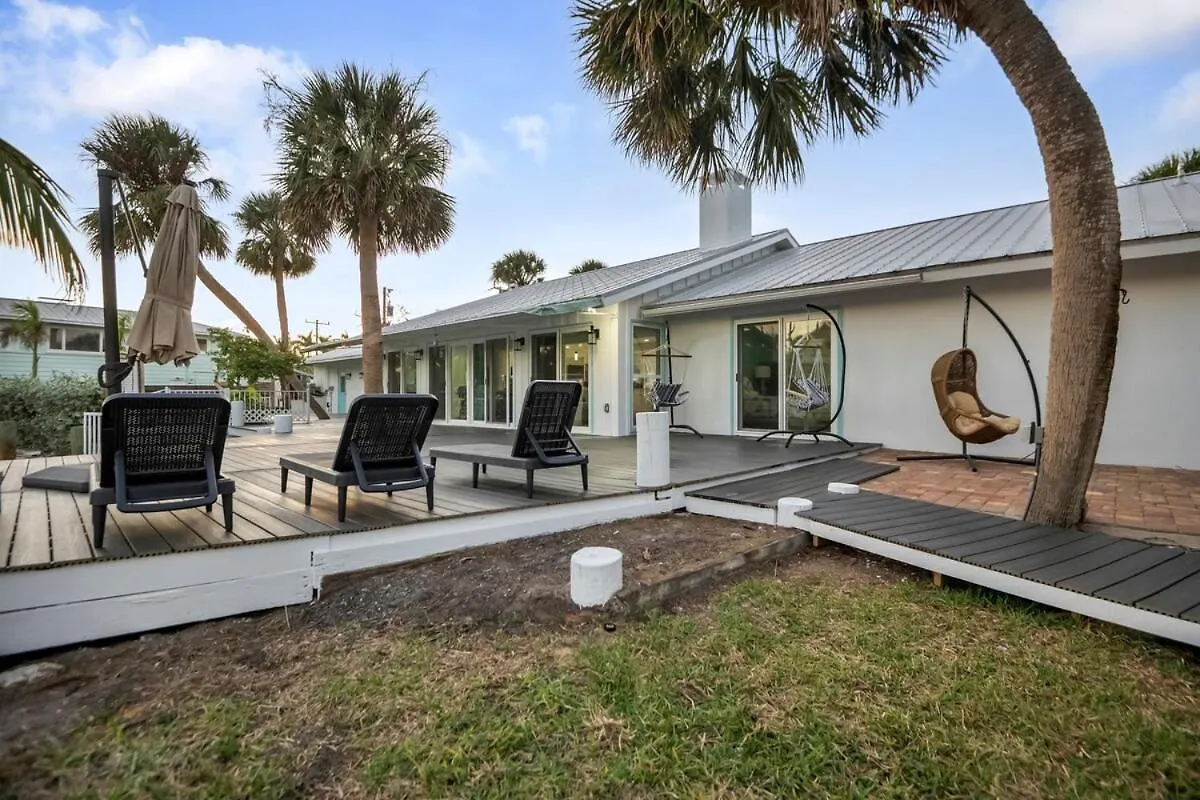 Adventure At Siesta Key & Sandbar Escape Villa Sarasota