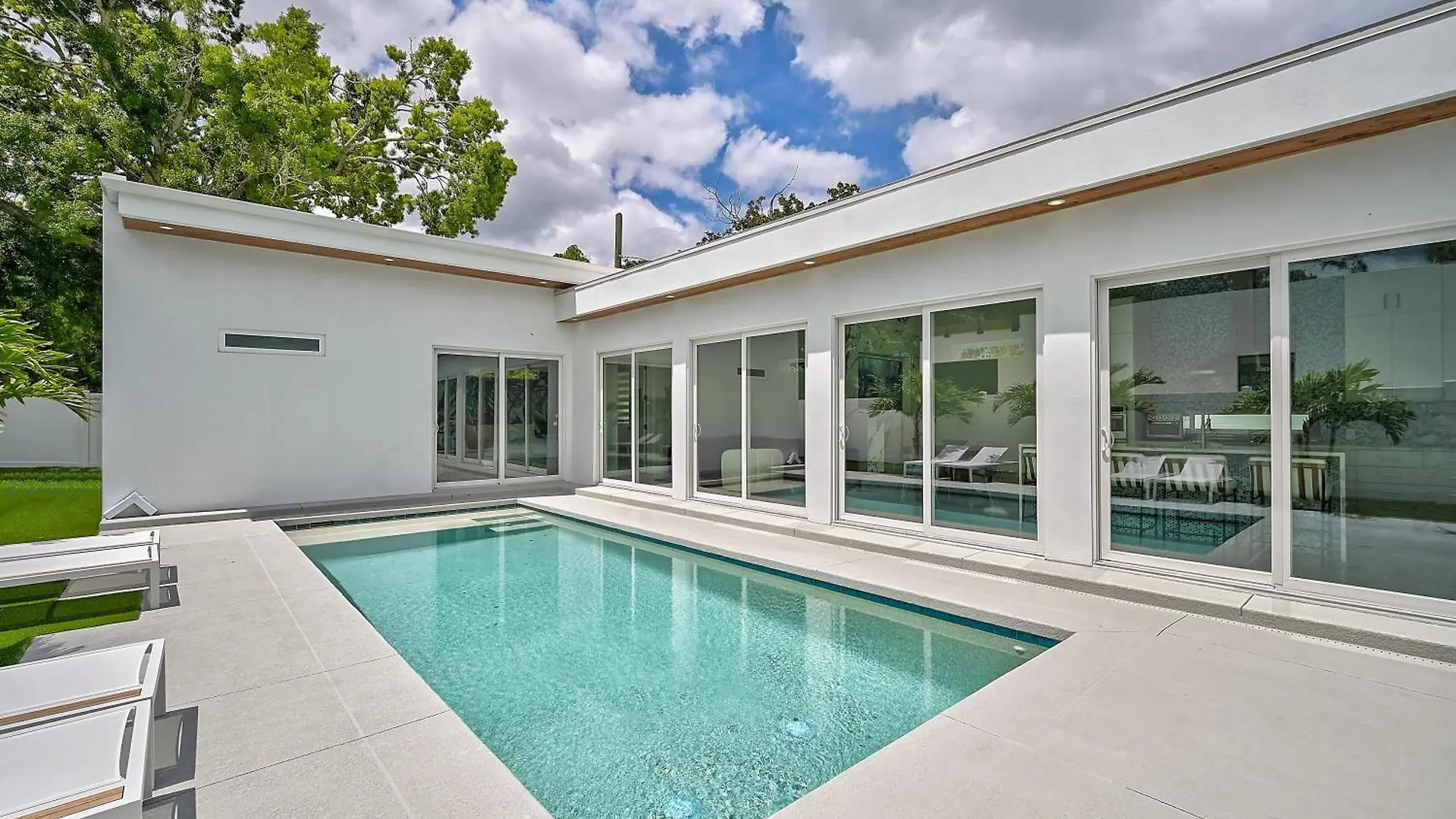 Paradise Found Holiday home *