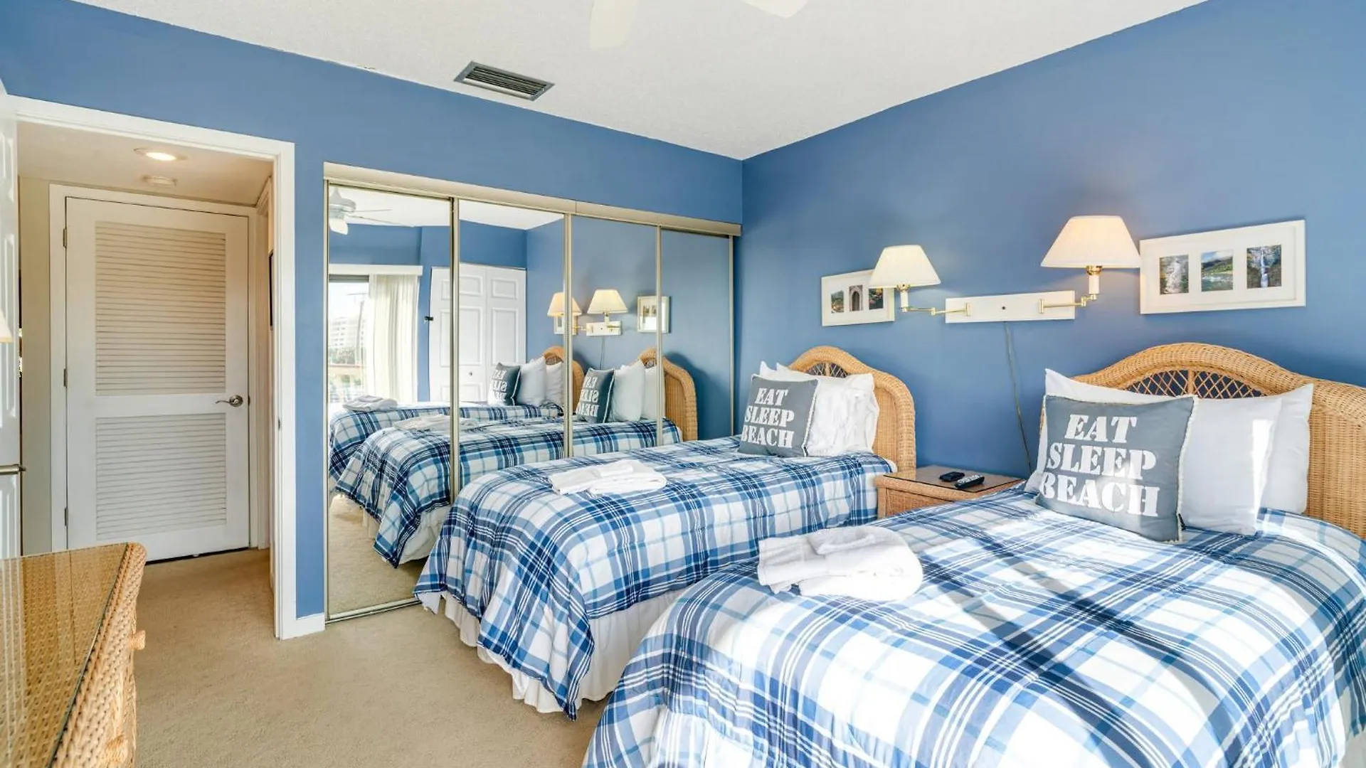 Upgraded House Across Siesta Key Sarasota