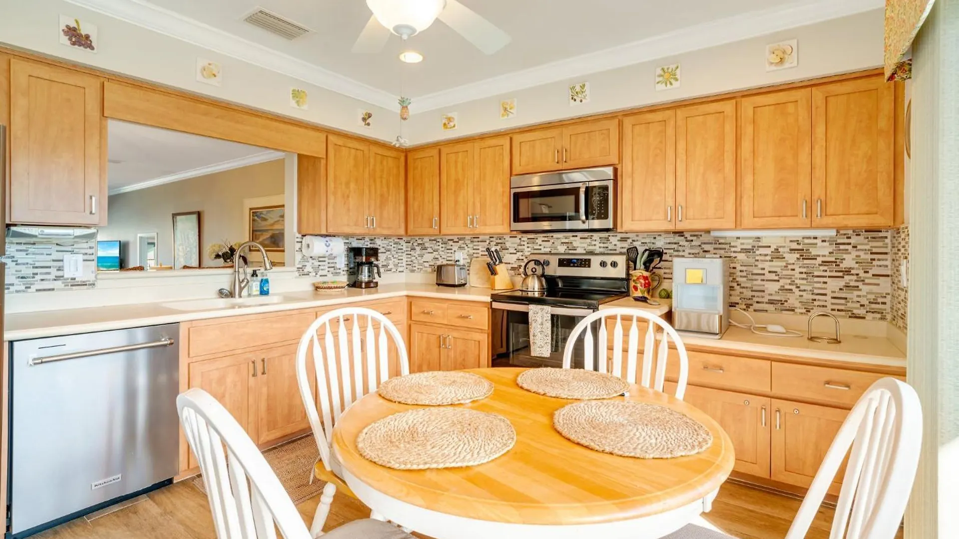Upgraded House Across Siesta Key Holiday home *
