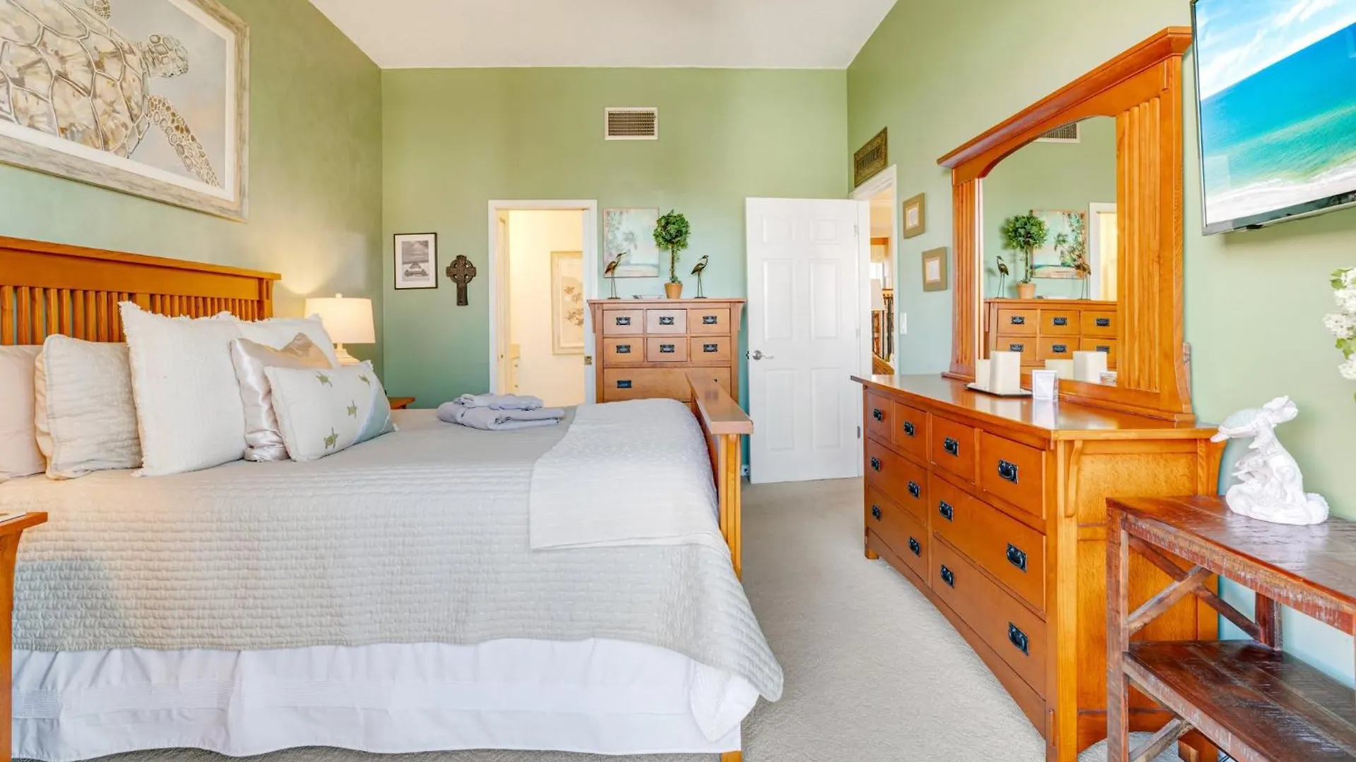 Upgraded House Across Siesta Key Holiday home *
