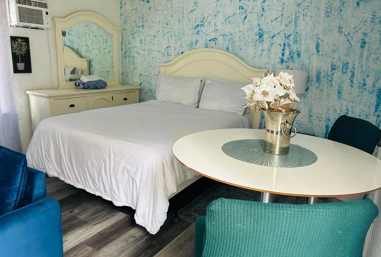 Apartment Cozy Only 10 Minutes By Car Of Siesta Key