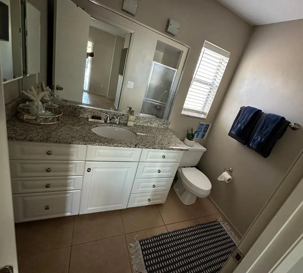 Holiday home 2 Bdrm House Close To Siesta Key, Free Wi-fi