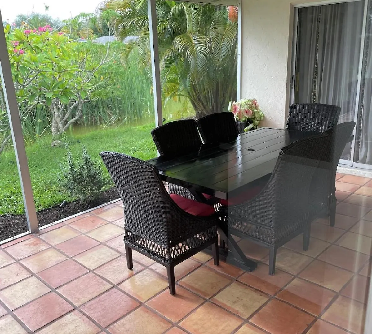 2 Bdrm House Close To Siesta Key, Free Wi-fi Holiday home Sarasota