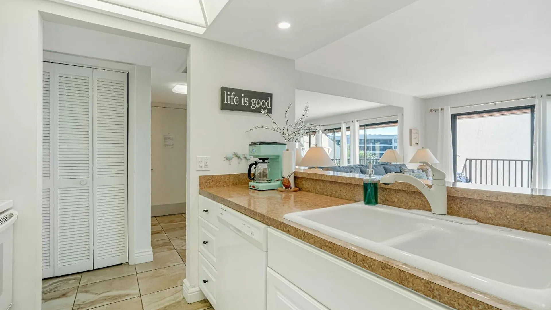 Charming 2br Lagoon-view Steps To Siesta Key Holiday home Sarasota