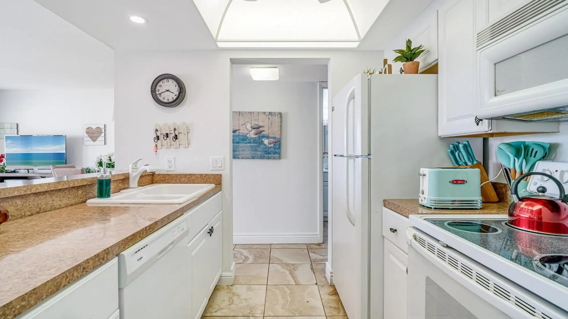 Charming 2br Lagoon-view Steps To Siesta Key Holiday home