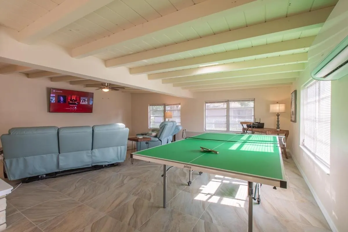 Holiday home Vacation - New York Avenue Rancher *