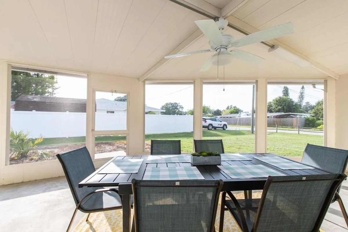 Vacation - New York Avenue Rancher Holiday home Sarasota
