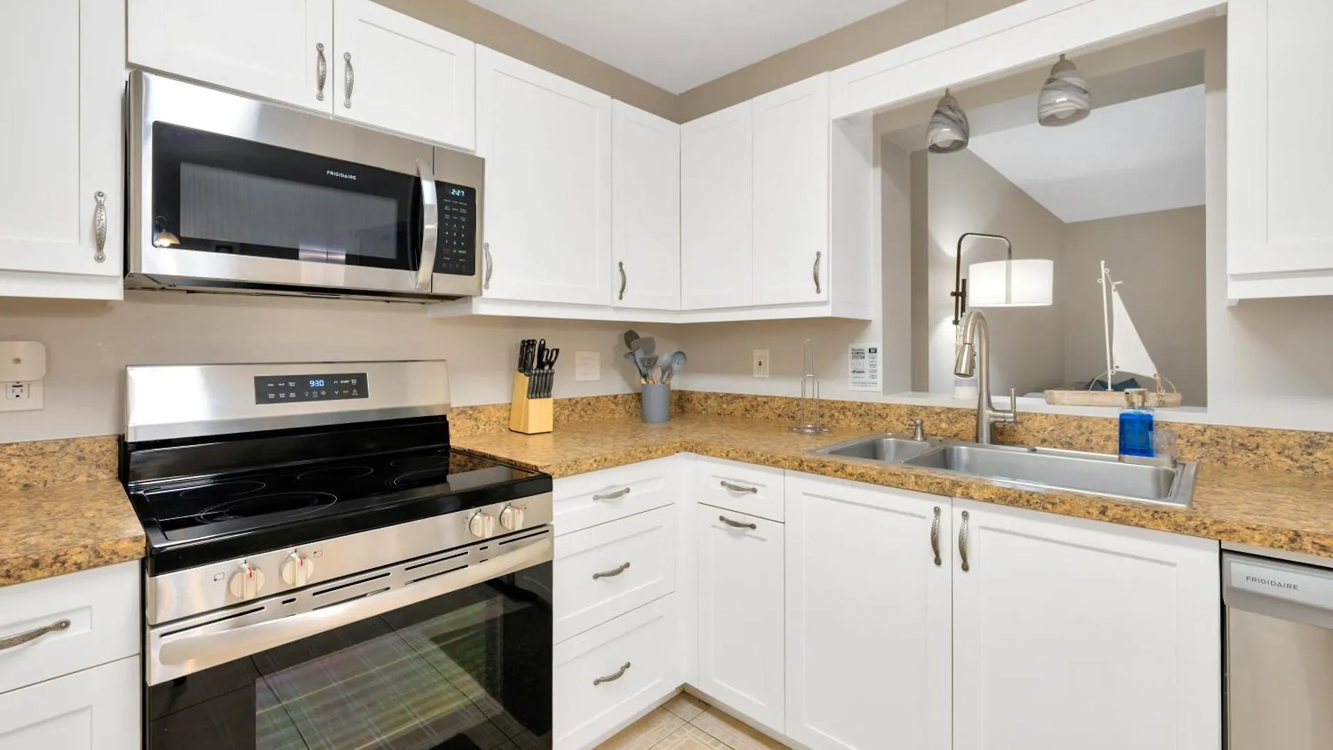 Getaway With Heated Pool And Fence By Siesta Key Beach * Sarasota
