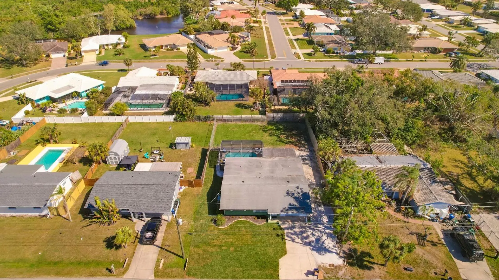 Getaway With Heated Pool And Fence By Siesta Key Beach Holiday home