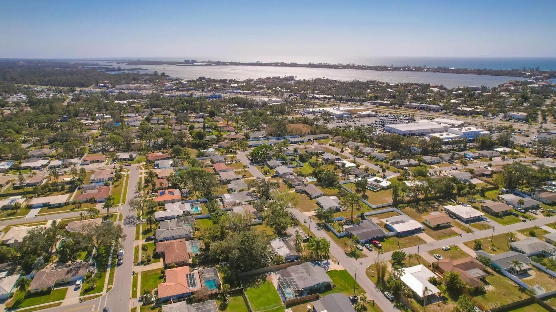 Getaway With Heated Pool And Fence By Siesta Key Beach Sarasota