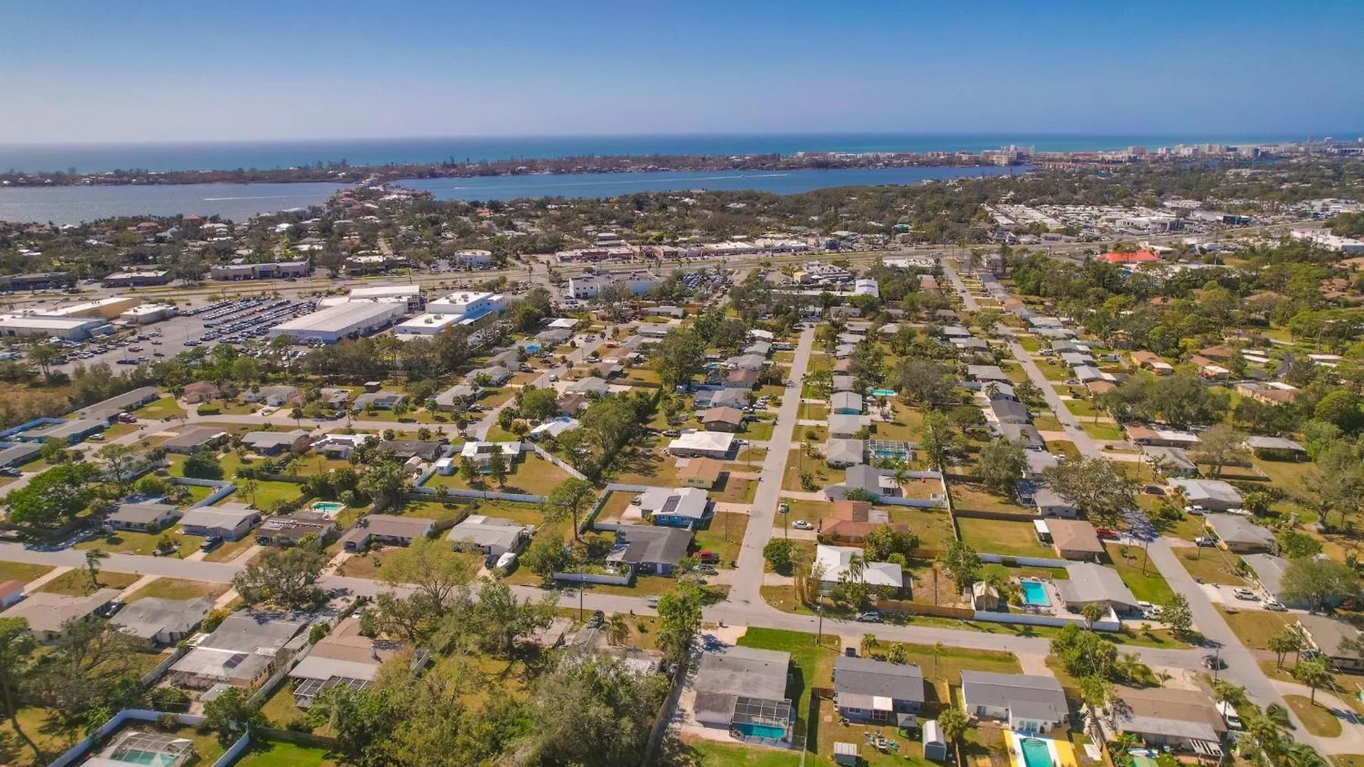 Holiday home Getaway With Heated Pool And Fence By Siesta Key Beach Sarasota