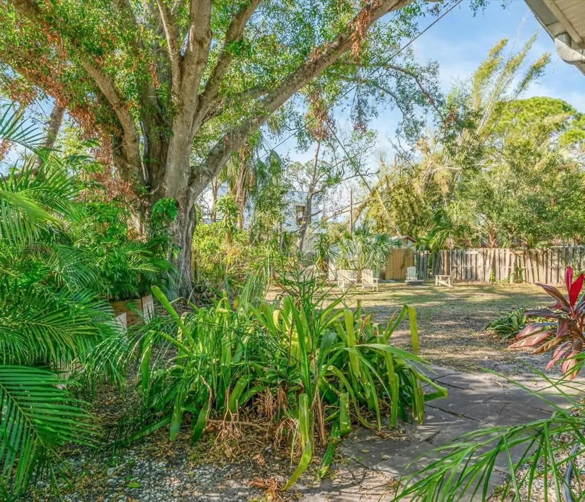 Downtown 2br Near Siesta Lido Key *