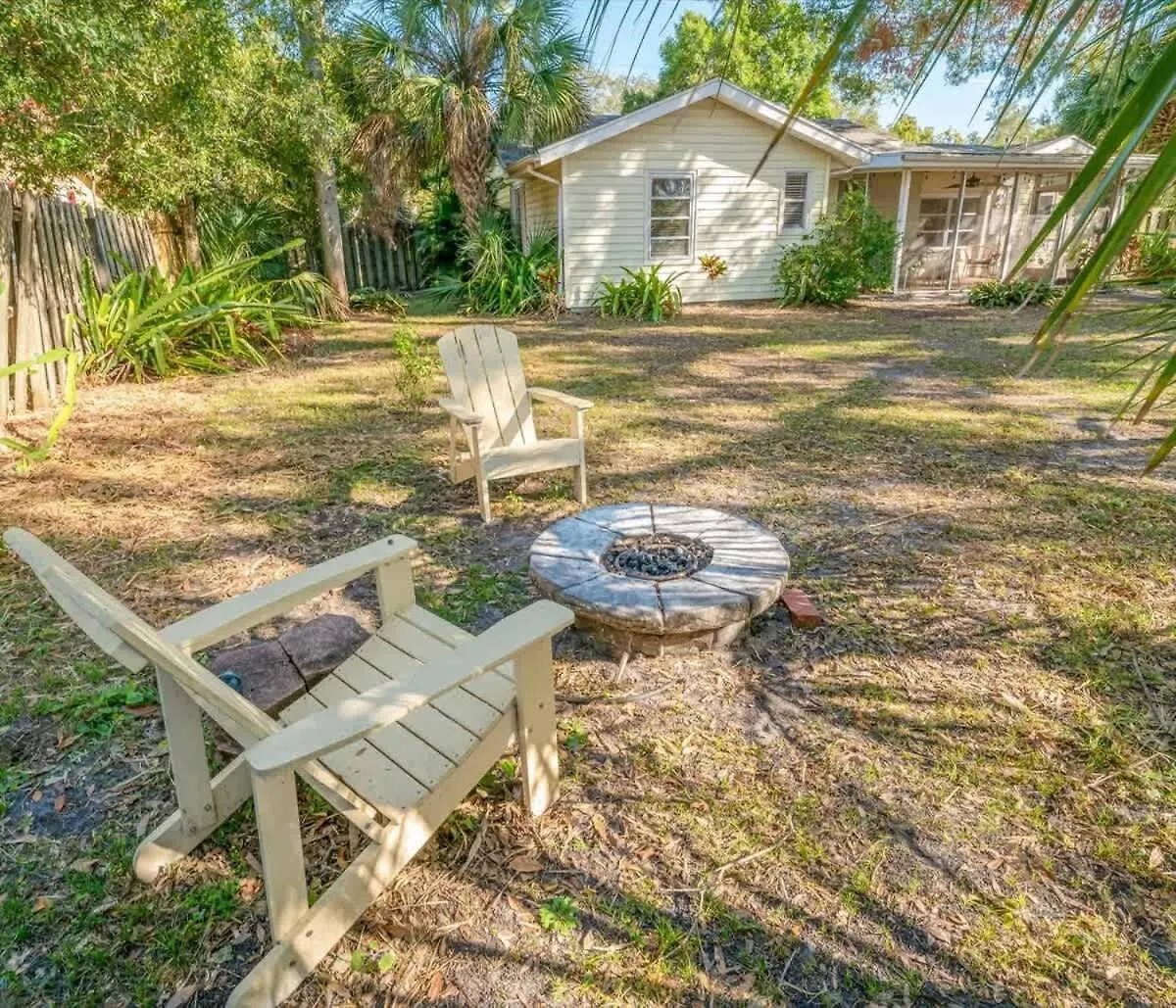 Downtown 2br Near Siesta Lido Key Holiday home *