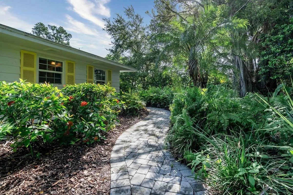 Siesta Key Under The Banyan Tree 3 Bed 3 Bath Sarasota