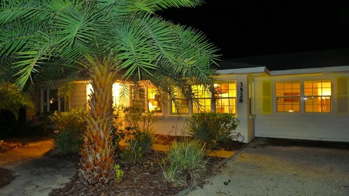 Holiday home Siesta Key Under The Banyan Tree 3 Bed 3 Bath Sarasota