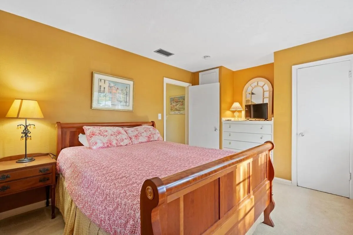 Siesta Key Under The Banyan Tree 3 Bed 3 Bath Holiday home *