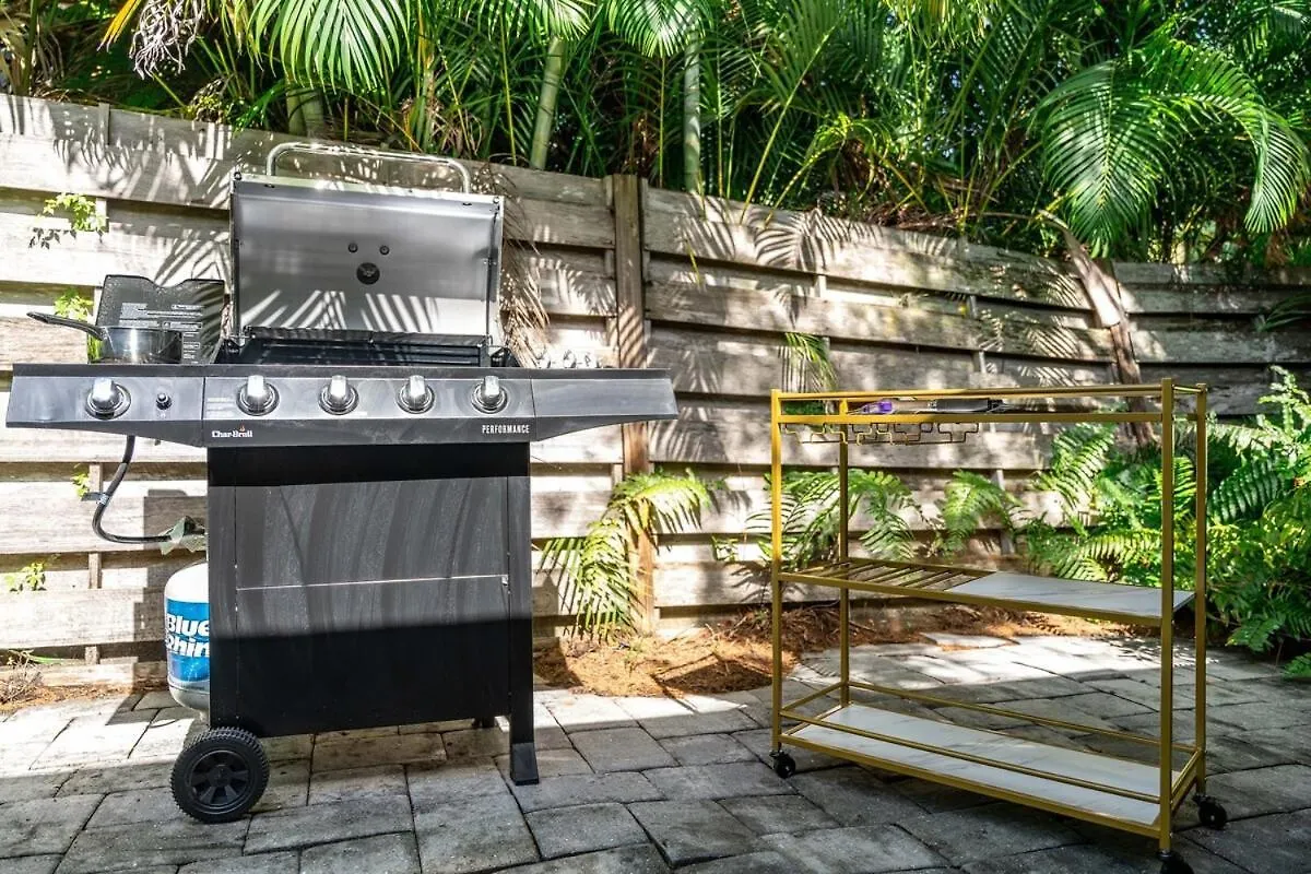 Siesta Key Under The Banyan Tree 3 Bed 3 Bath