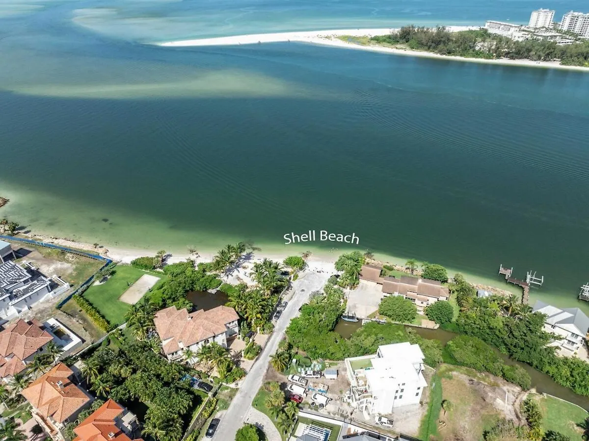 Siesta Key Under The Banyan Tree 3 Bed 3 Bath Holiday home *