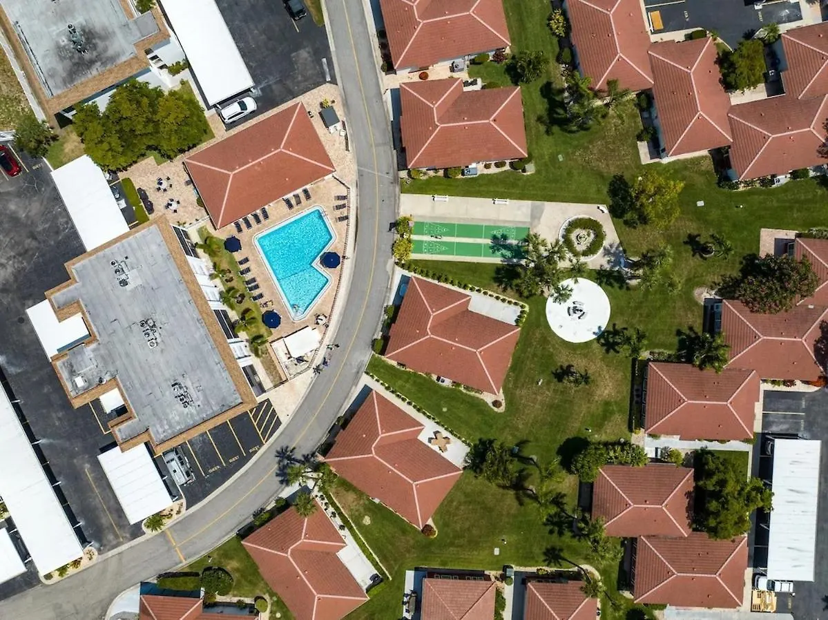 Coastal Paradise Steps To Crescent Apartment Sarasota