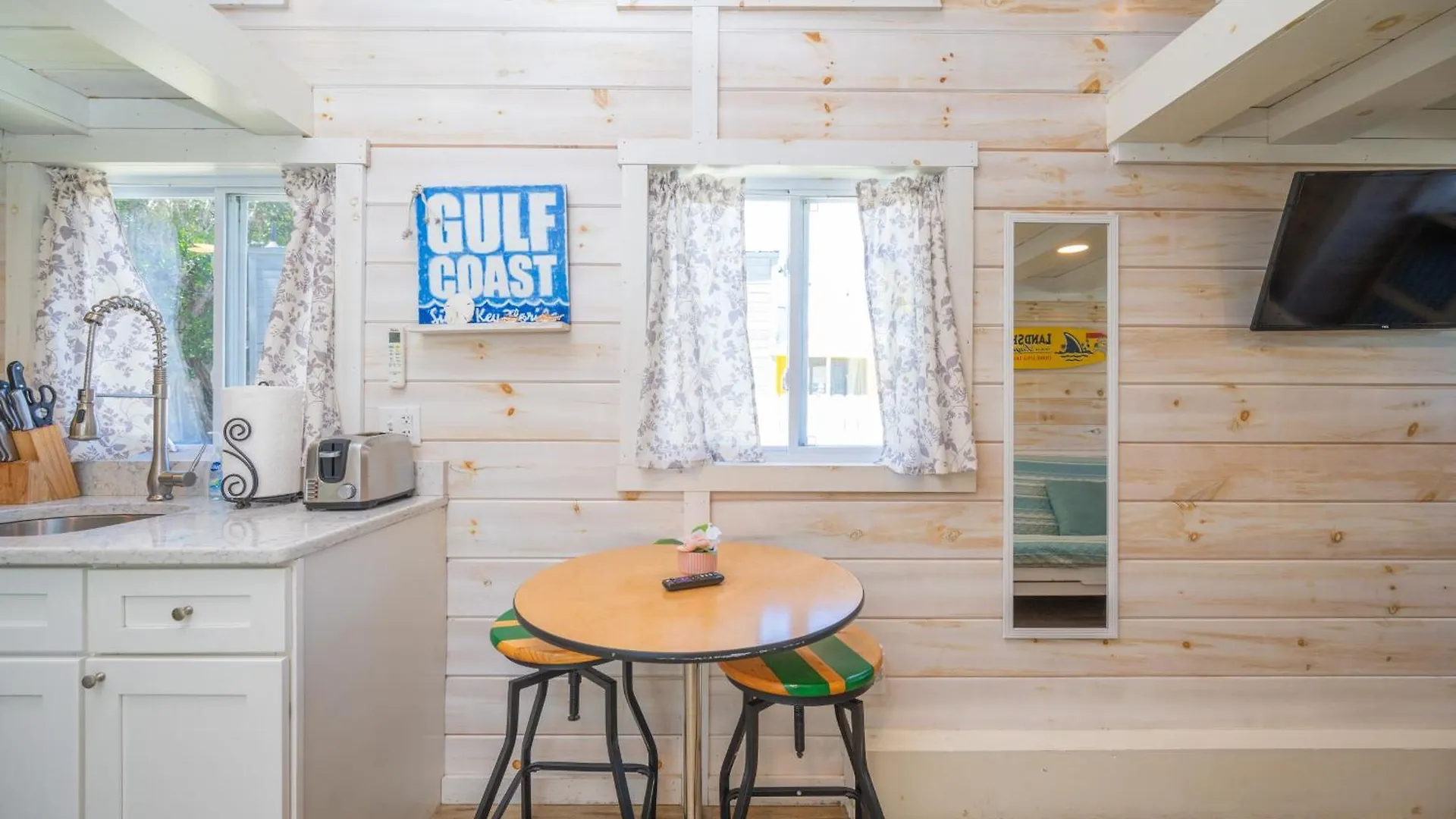 Tiny House - Lifeguard Stand *