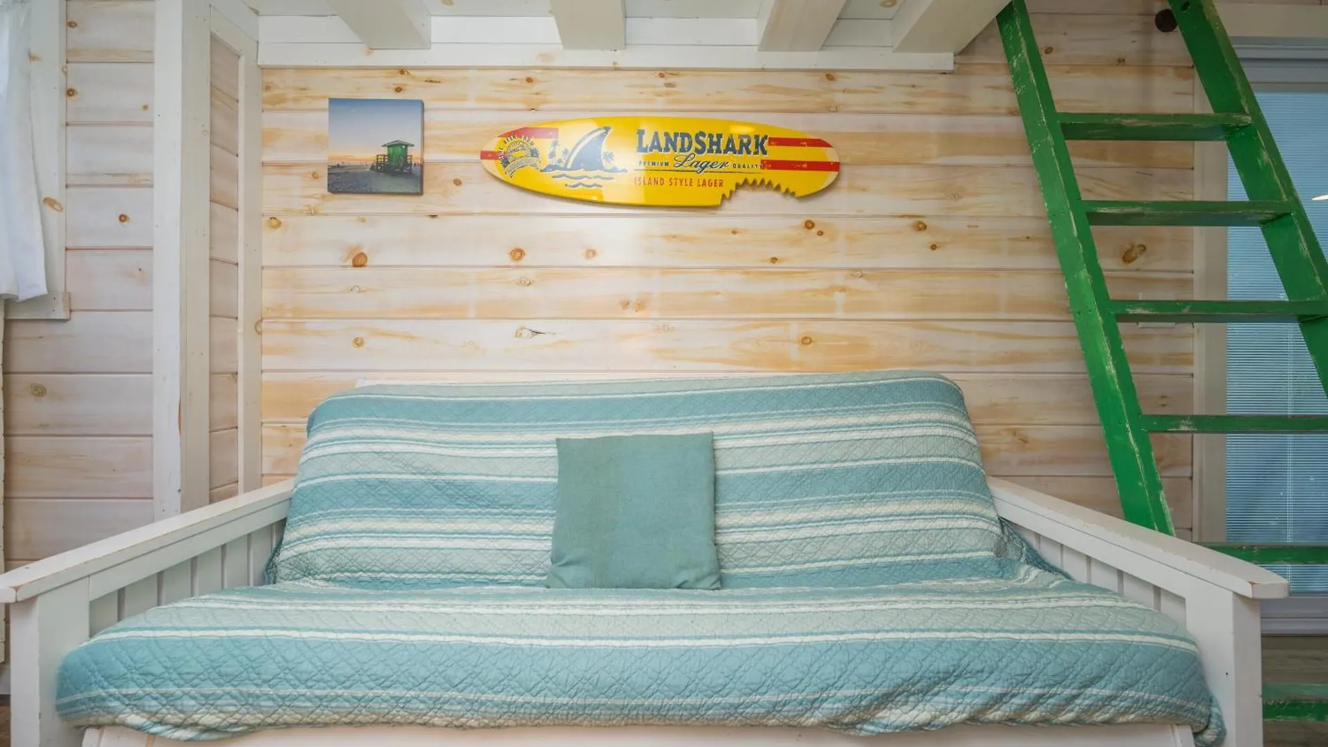 Tiny House - Lifeguard Stand Holiday home *