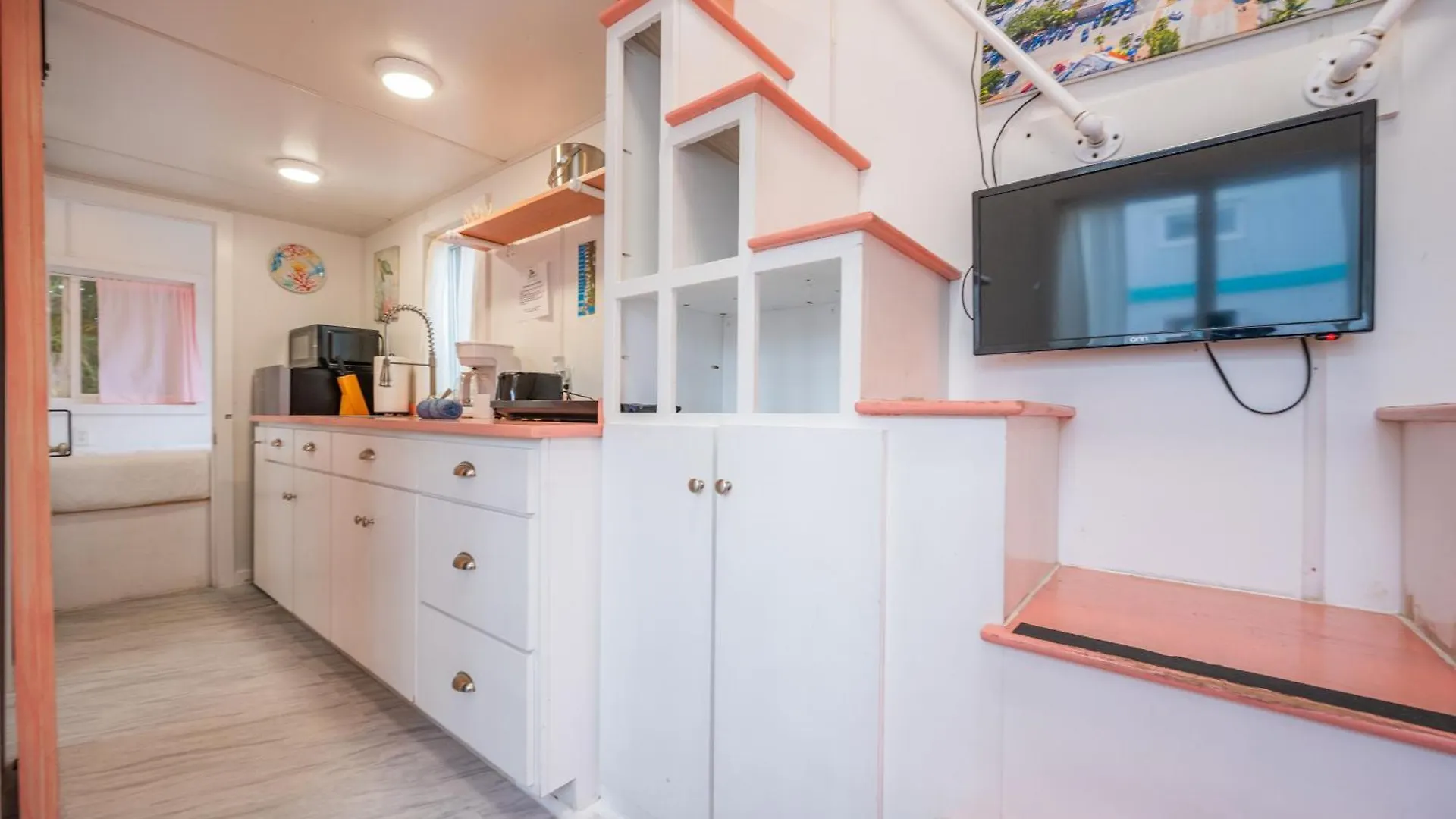 Tiny House - Coral Oasis Holiday home *