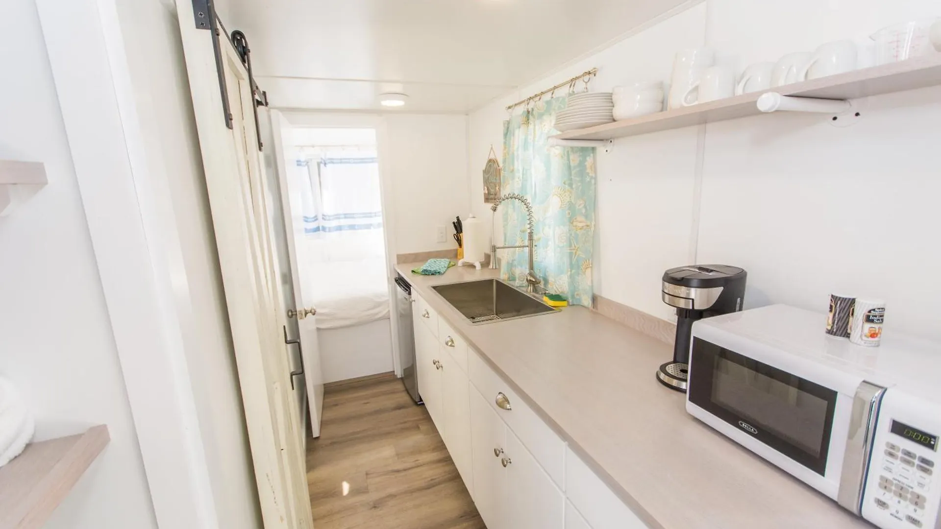 Tiny House - Aqua Oasis * Sarasota